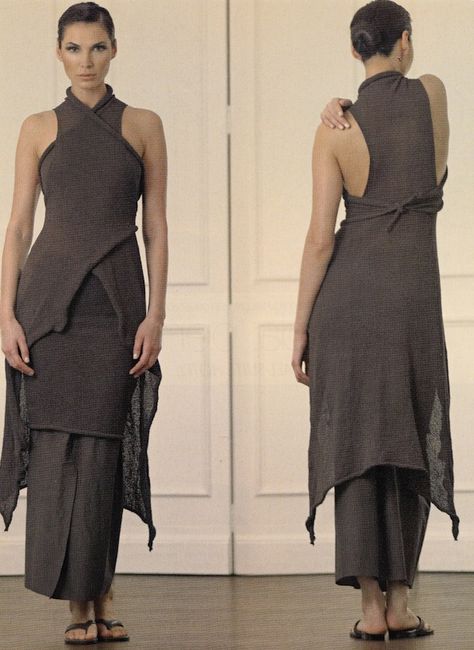 Annette gortz knitwear Lagenlook Fitted Dress With Asymmetrical Hem, Fitted Asymmetrical Lagenlook Top, V-neck Lagenlook Dress For Daywear, Flowy V-neck Lagenlook Dress, Cotton V-neck Lagenlook Dress, Fashion Mode, Moda Fashion, Mode Inspiration, Diy Fashion