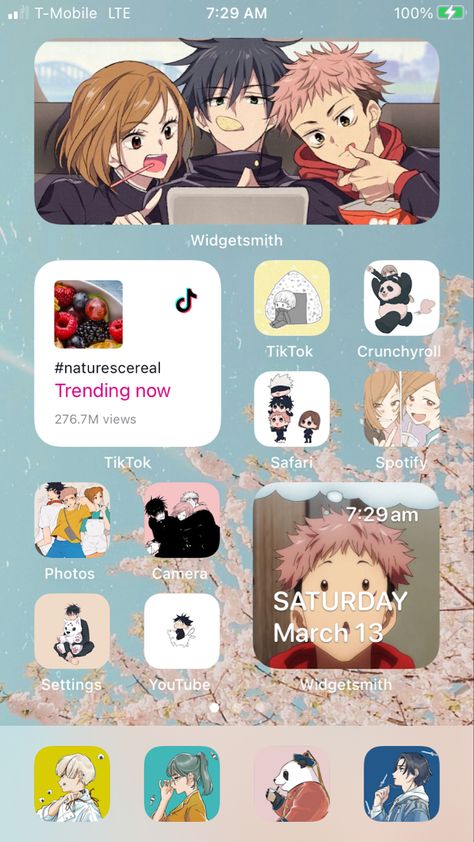 Anime Home Screen Layout, Anime Phone Theme, Anime Home Screen, Animes Emo, Ios Layout, App Anime, Iphone Wallpaper Ios, Anime Phone, Iphone Home Screen Layout