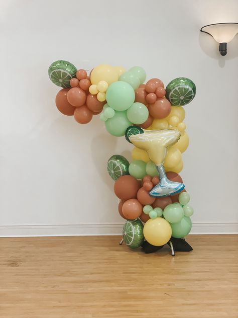 Margarita and Lime Balloon Display Margarita Balloon, Margarita Party, Balloon Display, Party Balloons, Balloons