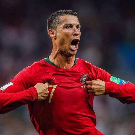 Ronaldo Avatar, Portugal Fc, Real Madrid Cr7, World Cup Teams, Cristiano Ronaldo 7, Cristiano Ronaldo Cr7, Ronaldo Cr7, Rare Pictures, كريستيانو رونالدو