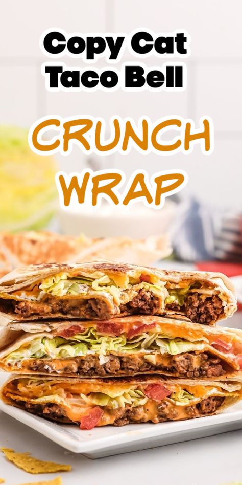 Taco Bell Crunch Wrap, Crunch Wrap Supreme Recipe, Fall Sandwiches, Tacos Dinner, Crunchwrap Recipe, Homemade Crunchwrap, Midnight Munchies, Taco Meal, Crunchwrap Supreme