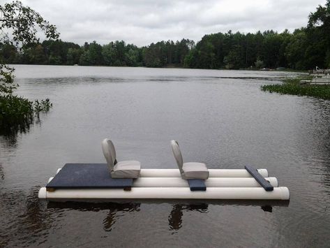 20 Budget-Friendly DIY Boat Plans for Loads of Water Fun Diy Pontoon, Raft Boat, Pvc Projects, Boat Pics, Diy Boat, Boat Projects, Fishing Diy, Boat Stuff, Canoes