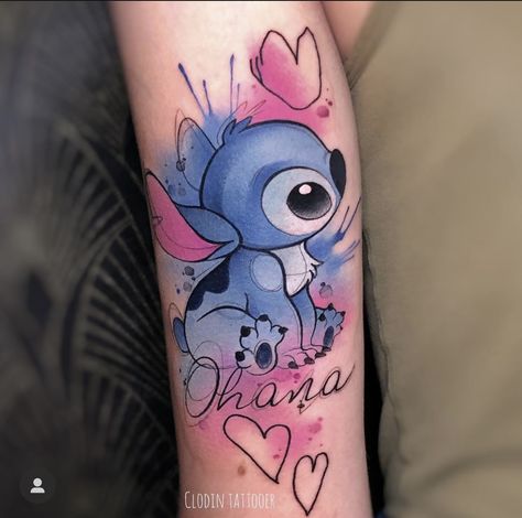 Disney Stitch Tattoo, Lilo And Stitch Tattoo, Disney Inspired Tattoos, Ohana Tattoo, Disney Sleeve Tattoos, Stitch Tattoo, Tattoos Geometric, Disney Tattoo, Lilo Y Stitch