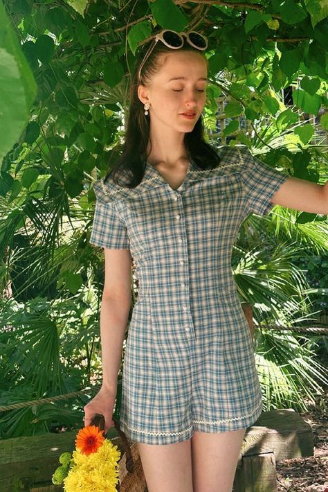 50s Summer Outfits, Cute Rompers For Summer, Cute Blue Outfits, Summer Retro Outfits, Summer Outfit Sets, Vintage Summer Style, Playsuit Outfit, Playful Outfits, Blue Summer Outfits