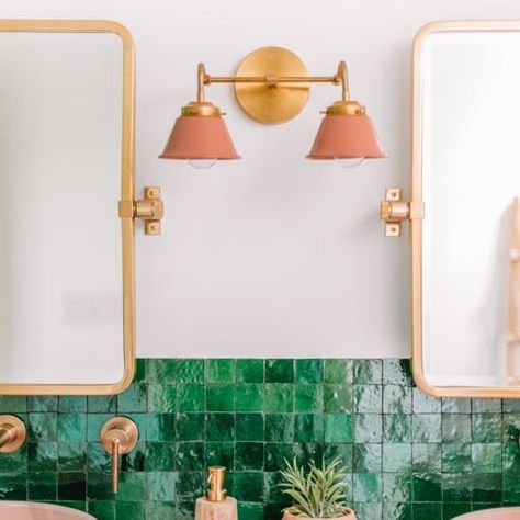 Coral Orange and Dark Green Cle tile in a bathroom renovation Mc Bathroom, Orange Interiors, Green Tiles, Green Floor, Pretty Houses, Cle Tile, Downstairs Toilet, Bad Inspiration, Apartment Diy