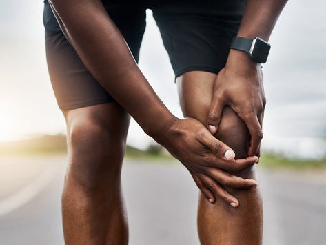 Specially designed footwear may help to reduce the pain of knee arthritis. Learn more: Common Knee Injuries, Andrew Weil, Sprained Ankle, Emergency Medicine, Medical News, Sports Injury, Knee Injury, Interesting News, Aerobic Exercise