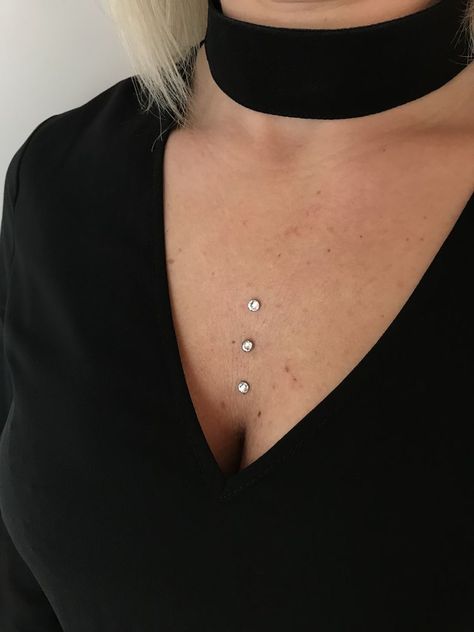 Sternum Piercing Surface, Derma Piercing, Dermal Piercing Face, Facial Dermal Piercing, Piercing Chest, Dermal Piercing Chest, Sternum Piercing, Face Dermal Piercing, Back Dermal Piercing