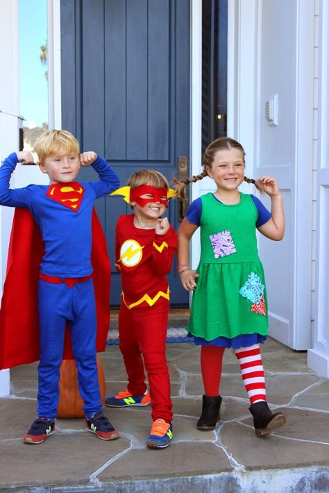 Diy Flash Costume, No Sew Halloween Costumes, Sew Halloween, Diy Superhero Costume, Sew Halloween Costume, Flash Costume, Pippi Longstocking, Unique Diy Gifts, Super Hero Costumes