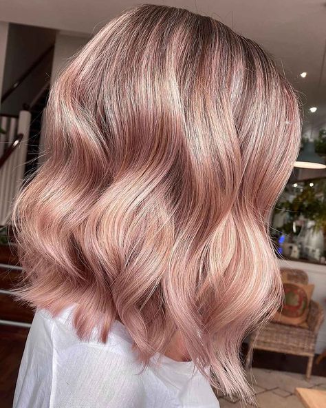 Rose Blonde Hair, Gold Blonde Hair, Rose Gold Hair Blonde, Blond Rose, Rose Blonde, Peach Hair Colors, Bob Hair Color, Gold Hair Colors, Hair Color Rose Gold