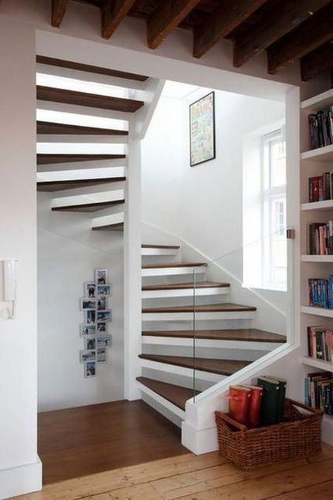 Compact Staircase, Accent Chair Diy, Ceilings Ideas, Spiral Stairs Design, Bohemian Ideas, Contemporary Staircase, Diy Staircase, Stairs Makeover, Wrought Iron Patio Chairs