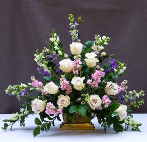 In an excerpt from her new book, Faith Flowers, Laura Iarocci shows how to craft a classic church arrangement of roses and fragrant stock Church Floral Arrangements, Easter Flower Arrangements, Altar Arrangement, Altar Flowers, Church Altar, Large Flower Arrangements, Flower Arrangement Designs, Church Flower Arrangements, Creative Flower Arrangements