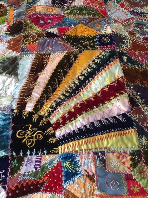 Crazy Quilt, Victorian Patchwork, Crazy Eight Quilt Pattern, Historical Quilts, Victorian Quilts, Victorian Crazy Patchwork, Antique Quilt Patterns 19th Century, Antique Quilts 19th Century, Hexie Quilts Patterns