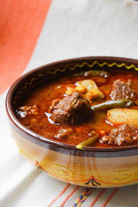 Mexican Beef Stew, Mexican Steak, Mole Recipe, Spicy Stew, Chile Colorado, Chili Verde, Mexican Beef, Mexican Soup, Soup Dish