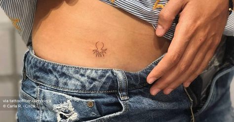 Octopus Tattoos For Women, Octopus Tattoos, Octopus Tattoo, Fine Line Tattoos, Little Tattoos, Line Tattoos, Tattoo Studio, Octopus, Small Tattoos