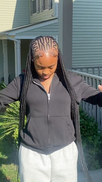 Small Fulani Braids Hairstyles Designs, Small Fulani Braids, Fresh Braids, Tutorial Braids, Boho Goddess Locs, October Style, Hair Braid Designs, Sleek Braid, Braiding Hairstyles