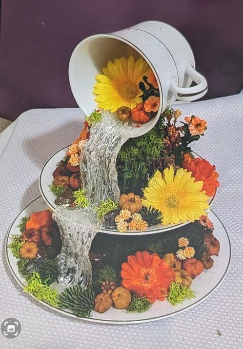 Coffee Cup Decor, Old Tea Cups Ideas, Tea Cup Projects, Fairy Teacup Garden, Tea Cups Diy, Coffee Cup Crafts, Tea Party Centerpieces, Tea Cup Centerpieces, Cup And Saucer Crafts