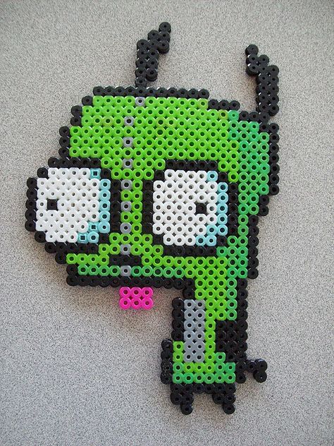 Gir perler bead design Pearler Beads Invader Zim, Gir Invader Zim Perler Beads, Invader Zim Perler Bead Patterns, Gir Pixel Art Invader Zim, Bleach Perler Beads, Gir Perler Pattern, Invader Zim Perler Beads, Gir Perler Bead, Invader Zim Pixel Art