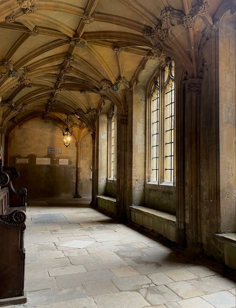 Christchurch College Oxford, Castle School Aesthetic, Basgiath College Aesthetic, Hogwarts Corridor, Castle Corridor, Riders Quadrant, Ideation Board, Hogwarts University, Boarding School Life