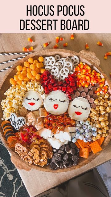 Hocus Pocus Board Food, Hocus Pocus Candy Board, Hocus Pocus Dessert Board, Hocus Pocus Tea Party, Halloween Dessert Boards, Hocus Pocus Treat Ideas, Hocus Pocus Cake Ideas, Hocus Pocus Desserts, Hocus Pocus Dessert Ideas