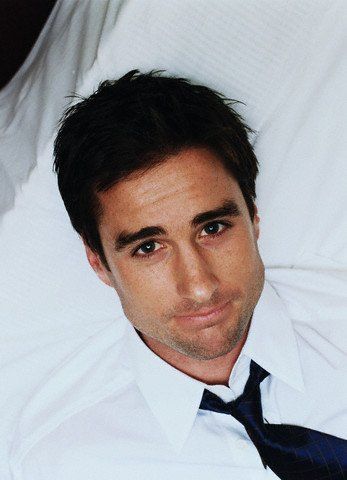 Luke Wilson Luke Wilson 90s, Luke Wilson, The Royal Tenenbaums, Mens Wigs, Indian Remy Hair, Charming Man, Fame Dr, Hair Short, Good Looking Men