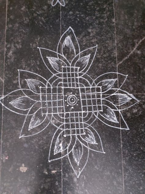 Rangoli Dhanurmasam Muggulu Simple, Lines Muggulu, Danurmasam Muggulu, Tuesday Rangoli, Sankranti Muggulu, Sankranthi Rangoli, Geethala Muggulu, Dhanurmasam Muggulu, Pongal Rangoli