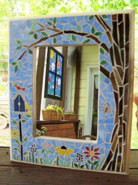 Mosaic On Mirror Ideas, Cute Small Mirror, Mirror Mosaics, Tree Mirror, Fish Mosaic, Mosaic Tree, Stained Glass Tree, Mosaic Butterfly, Mosaic Frames