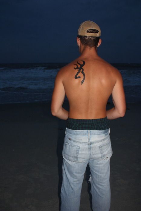 Honestly, a guy would get my attention if he had this tattoo. Personally I think that it looks really cute on whoever this guy is..hahaha(: Browning Deer Tattoo, Country Boy Tattoos, Country Tattoo, Browning Tattoo, Country Tattoos, Deer Tattoo, Country Boy, Boy Tattoos, Girls World