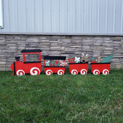 Christmas Train | Outdoor Winter Decor | Yard Art | Winter Decoration | Gingerbread | Tree | Presents & Gifts | Railroad | Handmade | Sealed Christmas Train Outdoor, Gingerbread Outdoor Christmas Decor, Christmas Train Decorations, Outdoor Winter Decor, Spar Urethane, Weaving Patterns Design, Gingerbread Tree, Wood Train, Train Decor