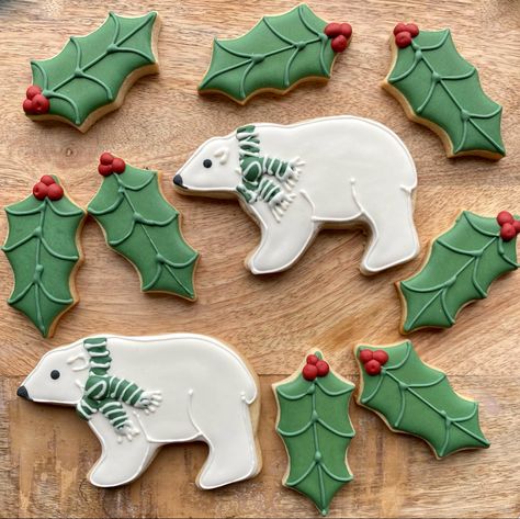 Polar Bear Royal Icing Cookies, Christmas Bear Cookies, Polar Bear Sugar Cookies, Polar Bear Cookies Decorated, Leaf Sugar Cookies Decorated, Bear Cookies Decorated, Holly Cookies, Bear Sugar Cookies, Leaf Sugar Cookies