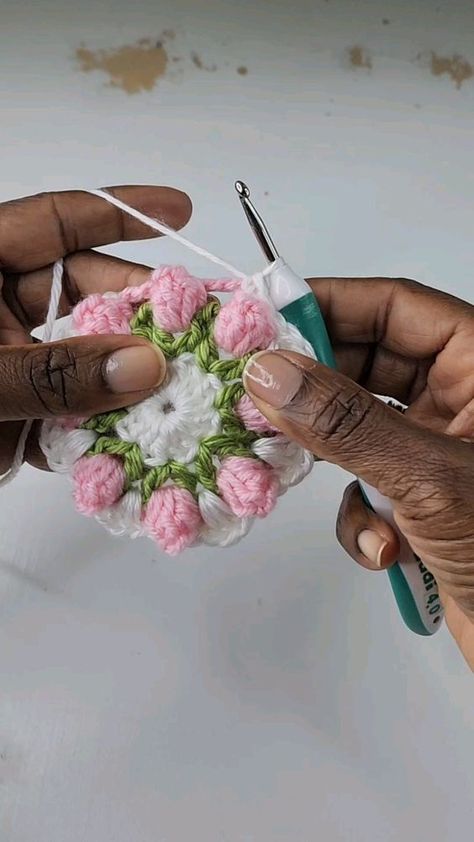 #crochetmotif #crochetgrannysquare #crochetstitches&techniques #crochetinspiration Flower Bud Granny Square, Rose Granny Square Pattern Free, Flower Crochet Tutorial, Mini Crochet Flowers, Crochet Flower Granny Square, Granny Square Flower, Onesie Pattern, Granny Square Pattern Free, Diy Hobbies