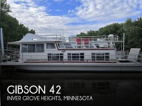 1973 Gibson 42' Live- Aboard Houseboat For Sale in Minnesota $49K - Old Houses Under $50K House Boats For Sale, Houseboat Living, House Boats, Summer Cabin, Brooklyn Park, Boat Pictures, Boat For Sale, Vintage Boats, Sport Boats