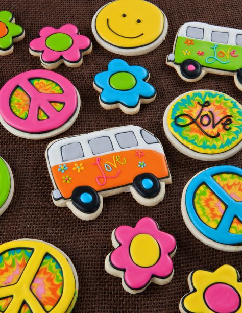 Hippie Cake, Flower Power Party, 17. Geburtstag, Hippie Birthday Party, Hippie Christmas, 70s Party Theme, Hippie Birthday, Love Cookies, Orange Food Coloring