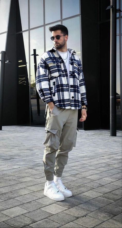 Mens Joggers Outfit, Winter Outfits Men Streetwear, Flannel Outfits Men, Outfits Men Streetwear, Trendy Boy Outfits, Stylish Men Casual, Street Style Outfits Men, Mens Casual Dress Outfits, Guys Clothing Styles