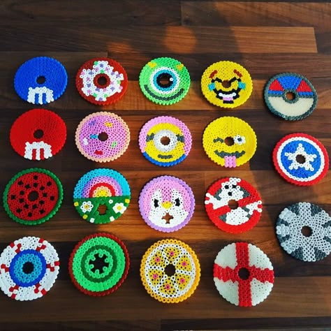 Perler Bead Cup Cover, Perler Bead Drink Covers, Hama Mini, Hamma Beads Ideas, Melty Bead Patterns, Easy Perler Beads Ideas, Hama Beads Design, Melty Beads, Diy Perler Bead Crafts