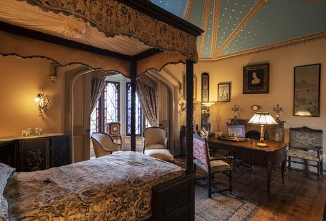 The Star Bedroom Tudor Style Bedroom, Tudor Bedroom, Lyndhurst Mansion, Tappan Zee Bridge, Star Bedroom, Child Bedroom, Tudor Era, English Tudor, Tudor Style