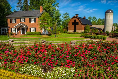 Houses In Charlotte Nc, Billy Graham Library, North Carolina Attractions, Franklin Graham, Ladies Tea, North Carolina Travel, Billy Graham, Charlotte North Carolina, Celebrity Houses