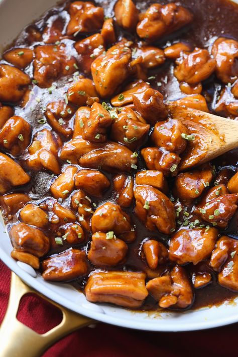 Not-So-Boozy Bourbon Chicken | Cookies and Cups Food Court Chicken, Burbon Chicken, Ranch Recipes, Bourbon Chicken Recipe, Mall Food Court, Huge Family, Bourbon Chicken, Weeknight Recipes, Buzz Feed