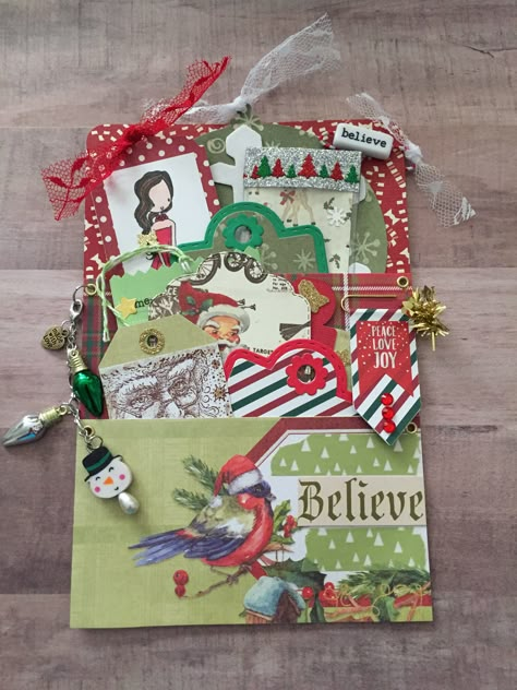 Christmas Loaded Envelope Christmas Loaded Envelopes, Stuffed Envelopes, Loaded Pockets, Envelope Craft, Pocket Ideas, Scrapbook Paper Flowers, Loaded Envelopes, Christmas Papers, Christmas Ephemera