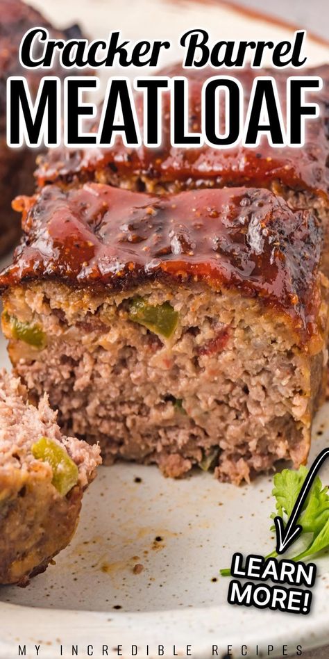 Cracker Barrel meatloaf is a delicious and easy dish that's a copycat of one of your favorite Southern restaurants. This meatloaf is filled with diced tomatoes, diced green peppers, and more delicious ingredients that make this meatloaf taste even better than Cracker Barrel! Copycat meatloaf is perfect to serve with your favorite side for a simple and easy lunch or dinner that everyone will love. Try this amazing Cracker Barrel meatloaf today! Copycat Meatloaf, Meatloaf Recipe With Crackers, Cracker Barrel Copycat, Southern Meatloaf, Cracker Barrel Meatloaf Recipe, Cracker Barrel Recipes, Cracker Barrel Meatloaf, Meatloaf Dinner, Slow Cooker Meatloaf