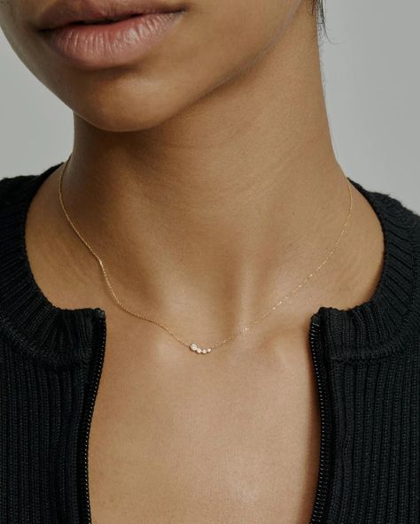 Sea Jellies, Fine Gold Necklace, Minimalist Necklace Gold, Pendant Minimalist, Formal Jewelry, Pretty Jewelry Necklaces, Fancy Jewellery Designs, Minimal Necklace, Necklace Diamond