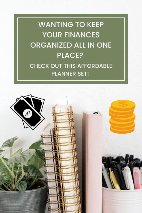 Want to have all of your financial information in one place and put back some cash? With this 28 piece budget binder set you can do this with ease. You can make that cash stuffing possible! Money Saving Binder, Saving Binder, Tracker Notebook, Money Organizer, Bill Organizer, Bill Organization, Cash Stuffing, Budget Book, Finance Organization