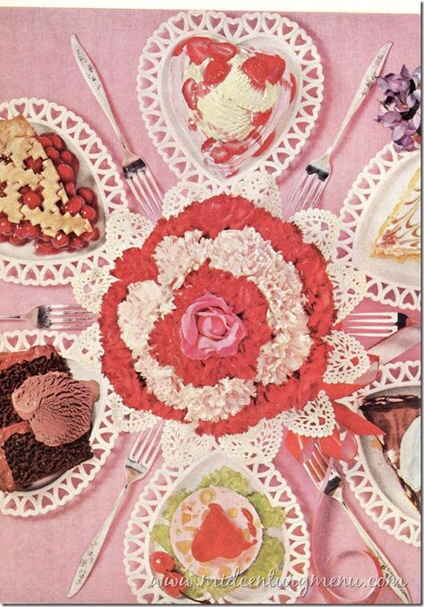 1950s Valentines, Vintage Party Ideas, Vintage Dessert, Retro Recipes, Vintage Cookbooks, Holiday Cooking, Vintage Cake, Valentines Day Party, Vintage Valentines