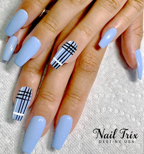 Plaid Nails Blue, Blue Plaid Nails Acrylic, Light Blue Plaid Nails, Blue Burberry Nails, Plaid Design Nails, Blue Nail Ideas 2024, Blue Plaid Nail Designs, Blue Trendy Nails, Blue Nails Trendy