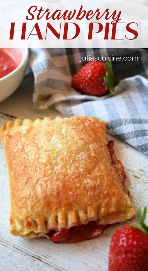 Strawberry Hand Pies Fried Fruit Hand Pies, Strawberry Hand Pies Easy, Amish Hand Pies, Baked Hand Pies Recipes, Hand Held Pies, Fry Pies, Fried Pies Recipe, Savory Hand Pies Recipes, Fruit Hand Pies