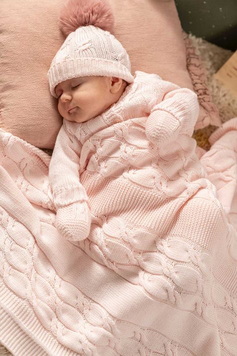 Newborn clothes checklist