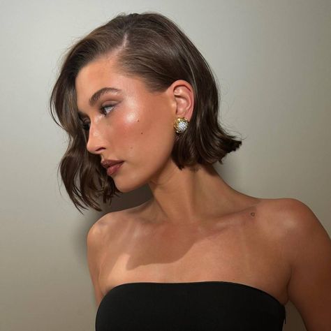 Formal Hairstyles For Short Hair, Short Wedding Hair, Penteado Cabelo Curto, Wedding Hair And Makeup, Hair Envy, Short Bob Hairstyles, Hailey Bieber, Trendy Hairstyles, Bobs Haircuts