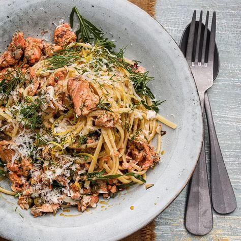 Salmon Linguine With Chilli Oil | SheerLuxe Salmon Linguine, Baked Kale, Slow Cooker Spaghetti, Spinach And Ricotta, Simple Pasta, Chilli Oil, Spaghetti Bolognese, Stuffed Pasta Shells, Linguine