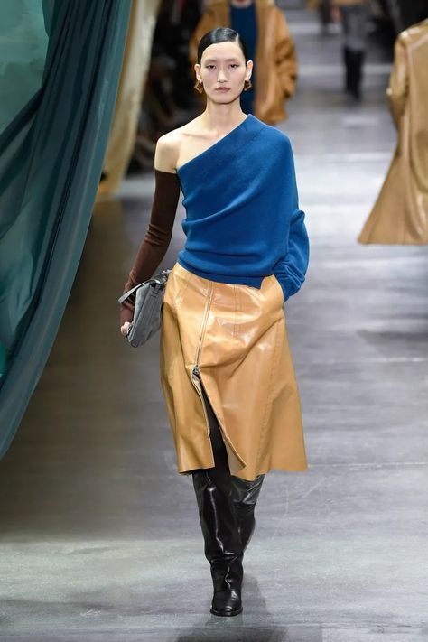 Fendi Fall 2024 Ready-to-Wear Runway, Fashion Show & Collection Review [PHOTOS] Kim Jones, Fall 2024, Fashion Show, Ready To Wear, Fendi, Skirt, Boots, Blue