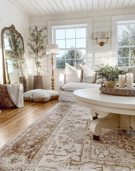 Farmhouse Inspiration, House Living Room, Living Room Inspo, Farmhouse Living, Cozy Living Rooms, Design Living Room, Home Decor Tips, Home Fashion, Cozy Living