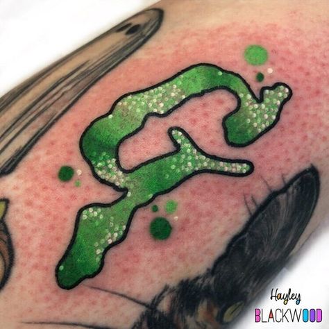 Goosebumps Tattoo, Tattoos Spooky, Pokemon Tattoos, Pokemon World, 90s Tattoos, Abstract Tattoo Ideas, Horror Movie Tattoos, Movie Tattoos, Creepy Tattoos